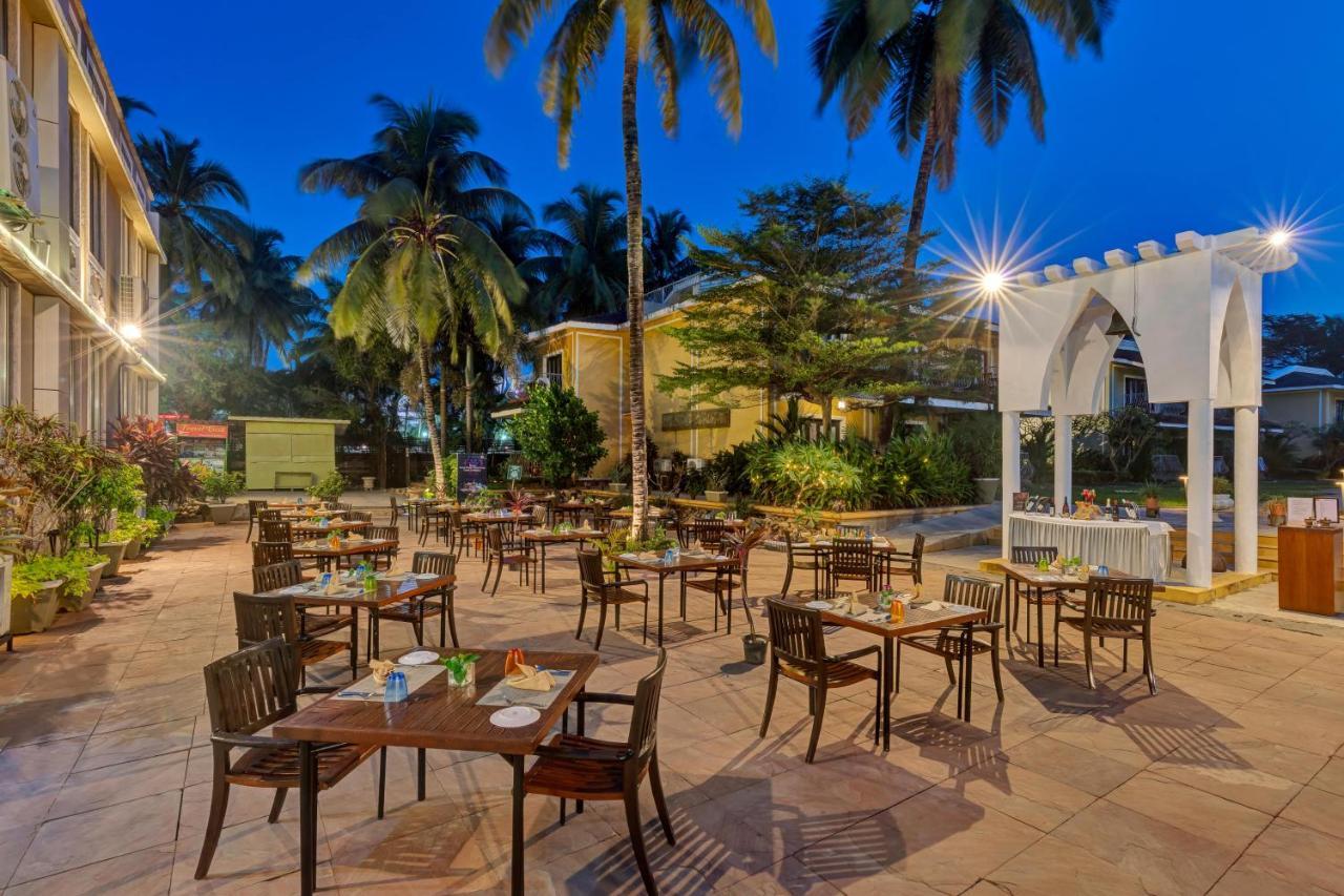 คลับ มหินทรา อคาเซีย ปาล์ม Hotel โคลวา ภายนอก รูปภาพ