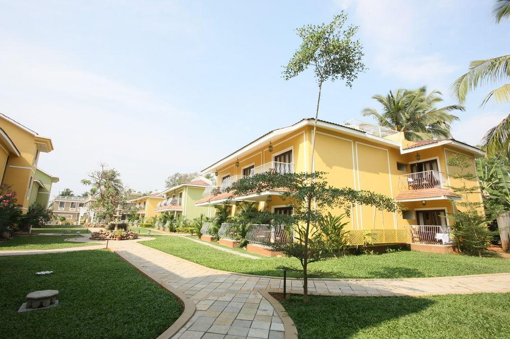 คลับ มหินทรา อคาเซีย ปาล์ม Hotel โคลวา ภายนอก รูปภาพ