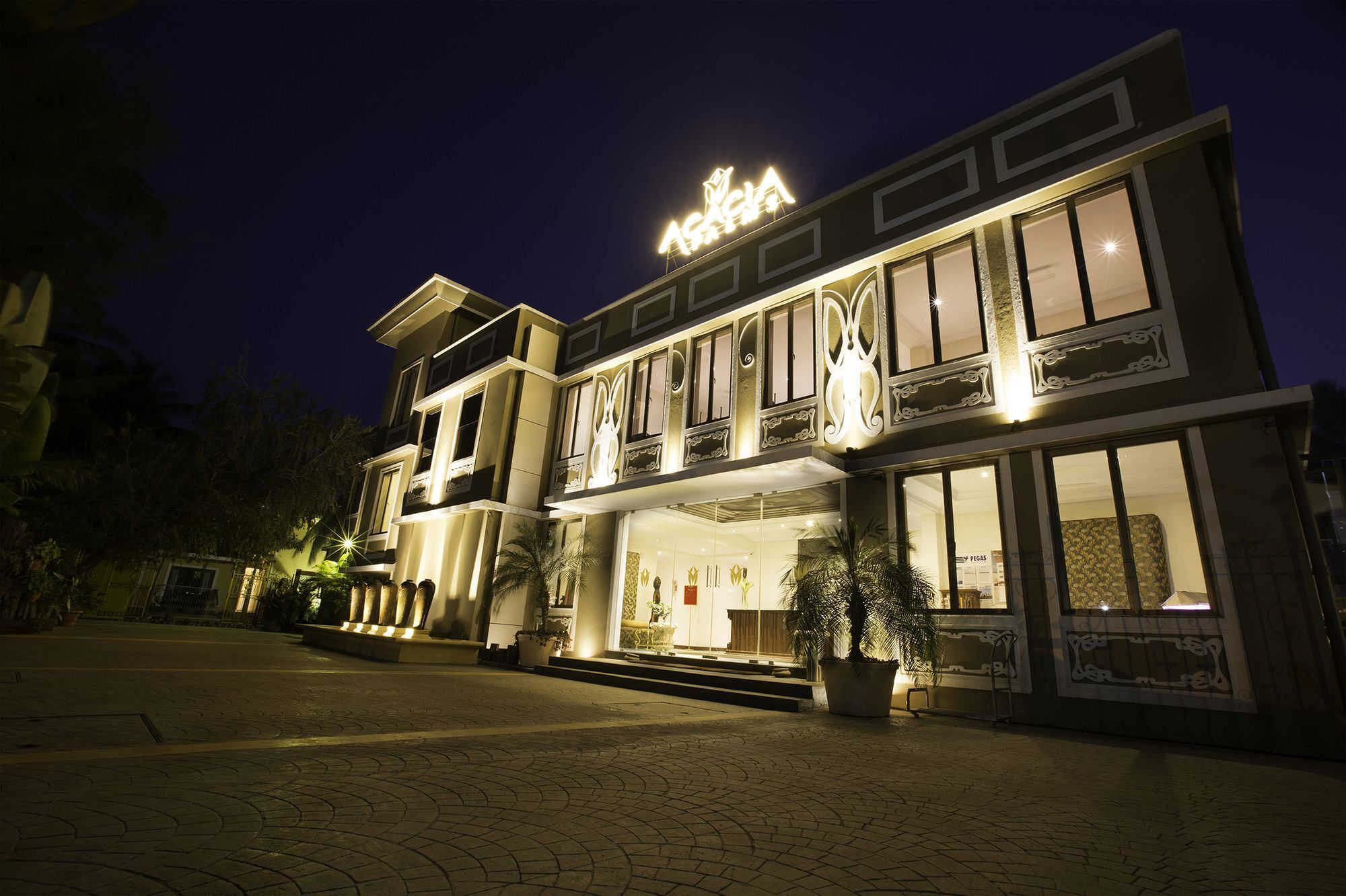 คลับ มหินทรา อคาเซีย ปาล์ม Hotel โคลวา ภายนอก รูปภาพ
